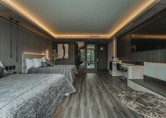 Casa Kavia 4*