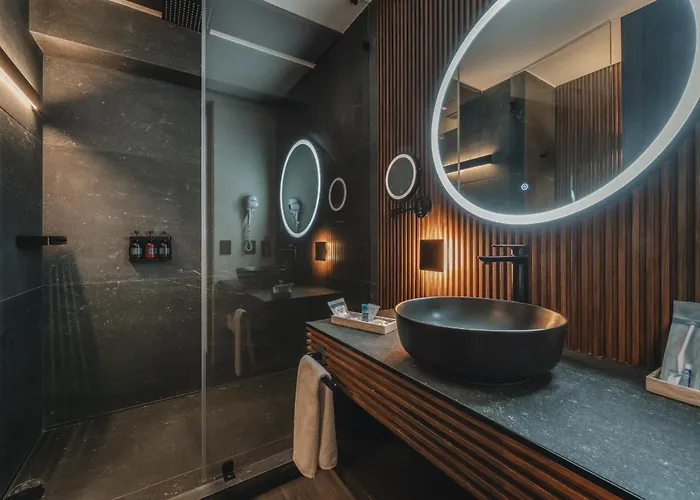 Casa Kavia 4*